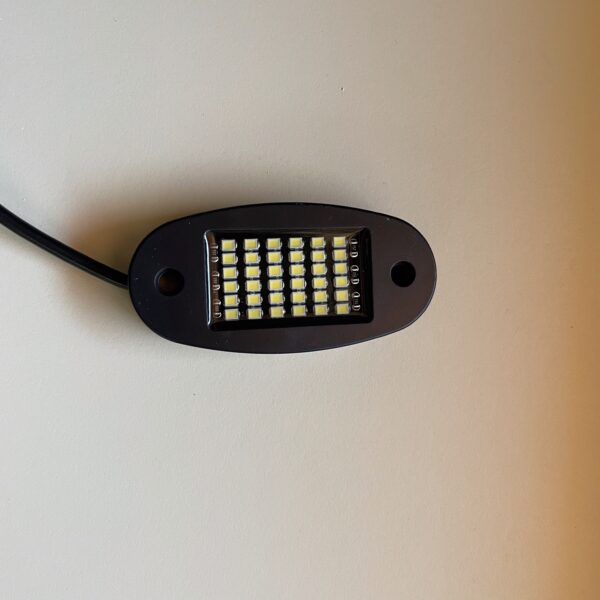 Light Bee Plug & Play Rocklight - Image 4